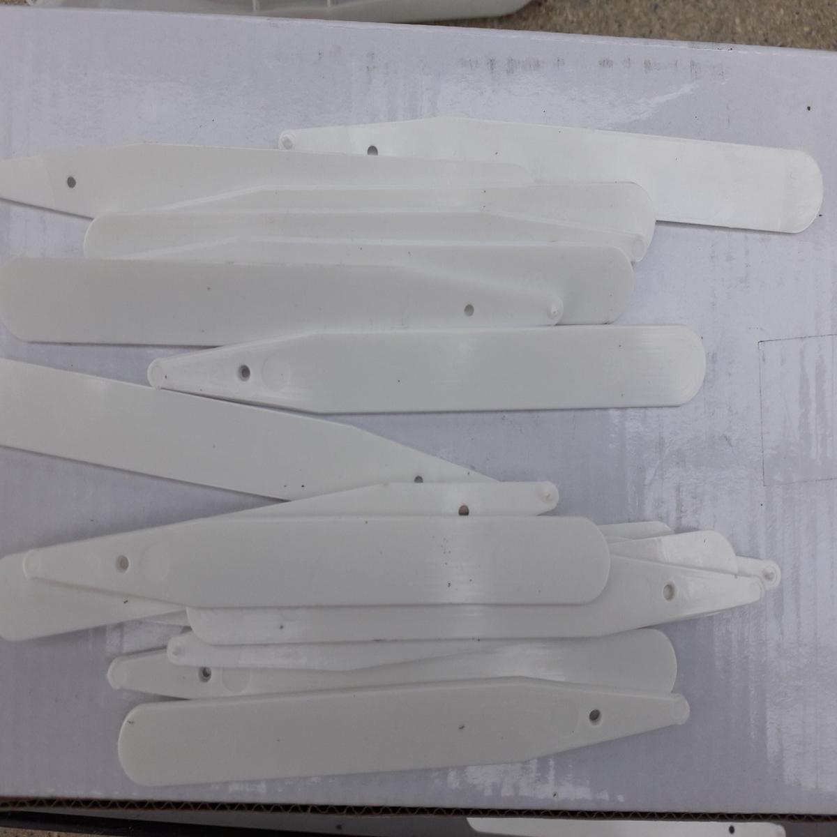 White Plant Labels Ideal for Pots and Seed Trays 10cm (4 Inch )
