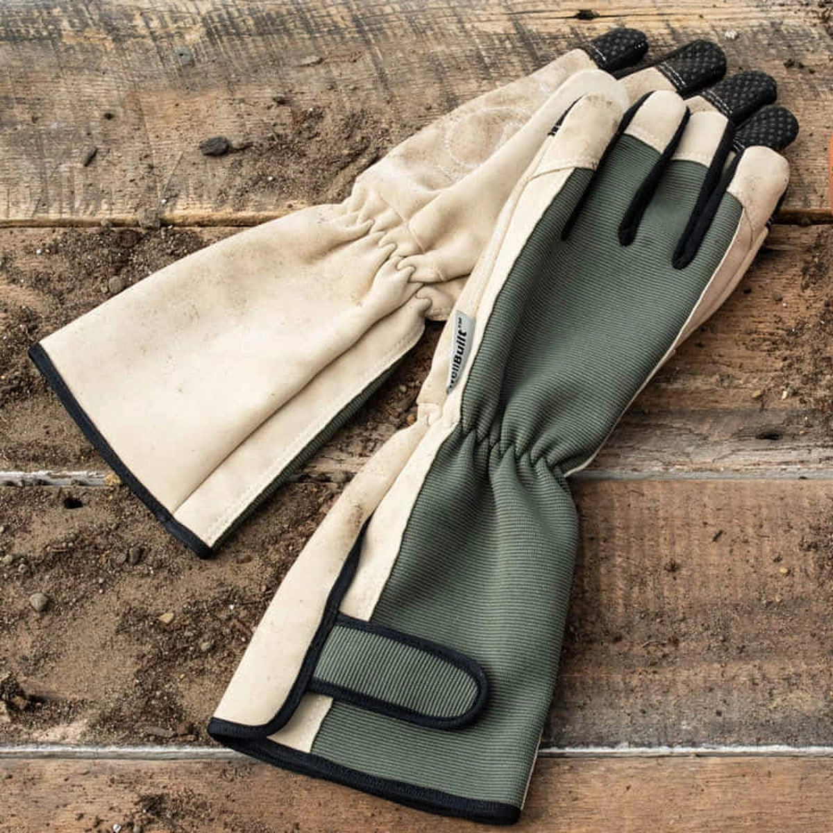 WellBuilt Gauntlet Gloves