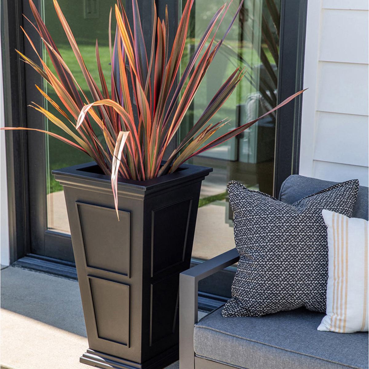 Brixton Tall Planter 28" Black