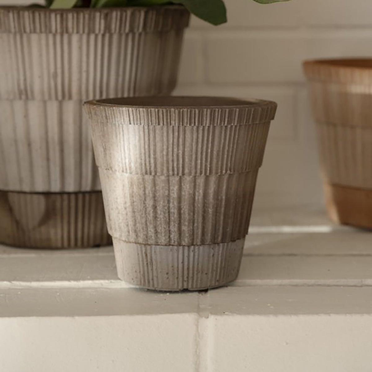 Berg's Atlas Raw Pot & Saucer 8.3 Grey