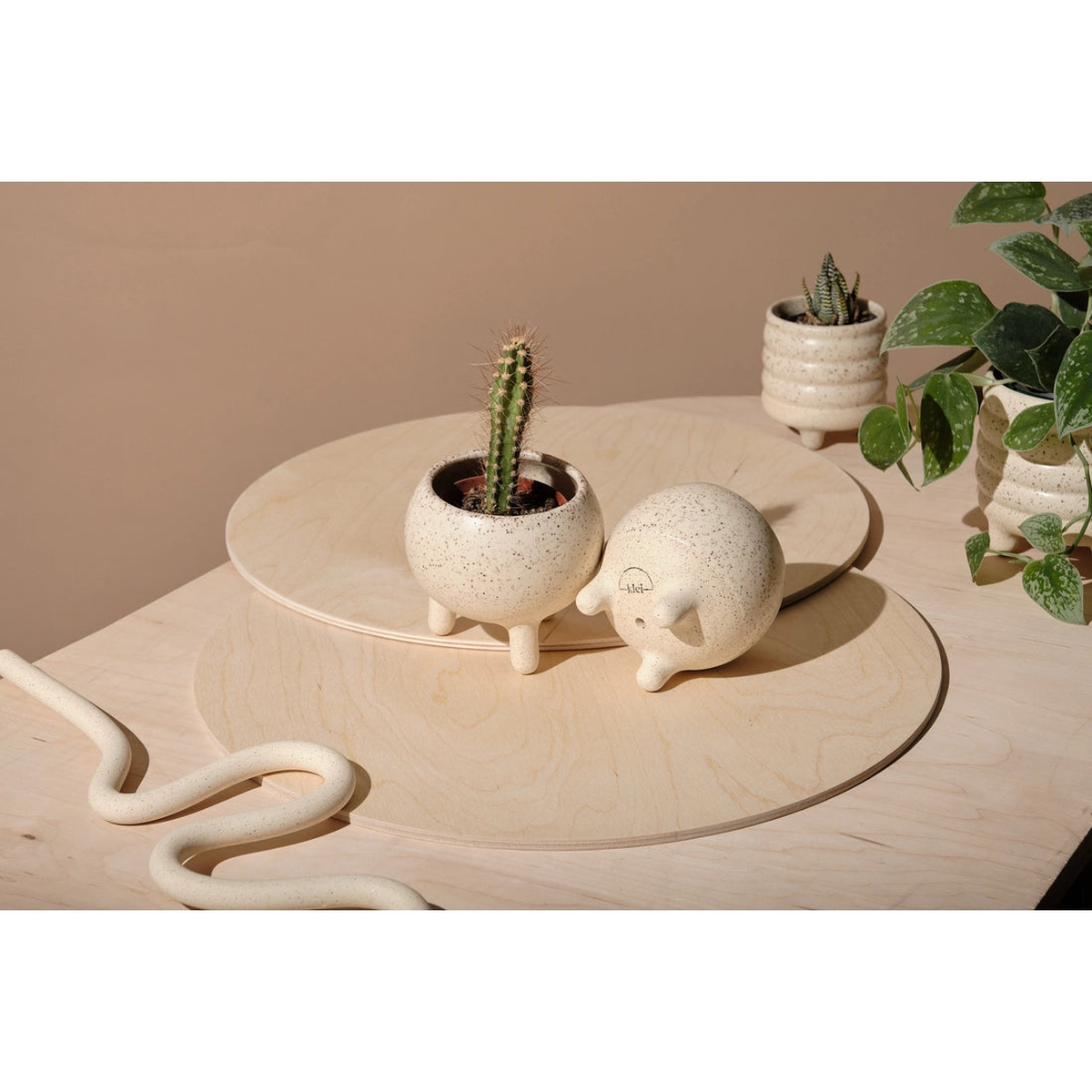 3" Round Footed Planter