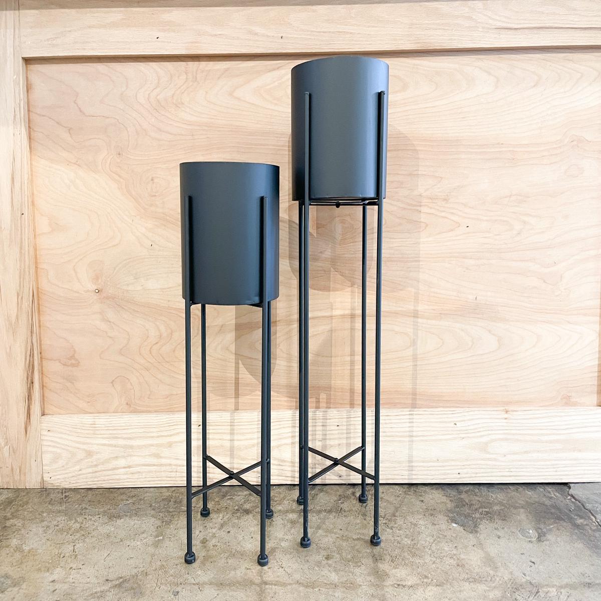 Metal Cylinder Plant Stand