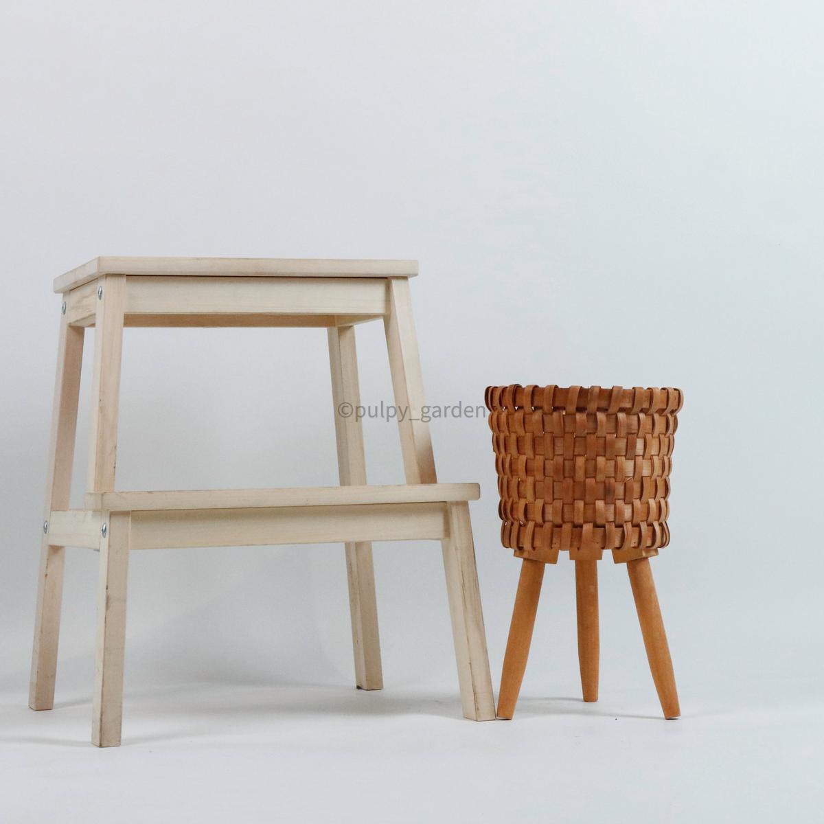 Mocha Basket Plant Stand