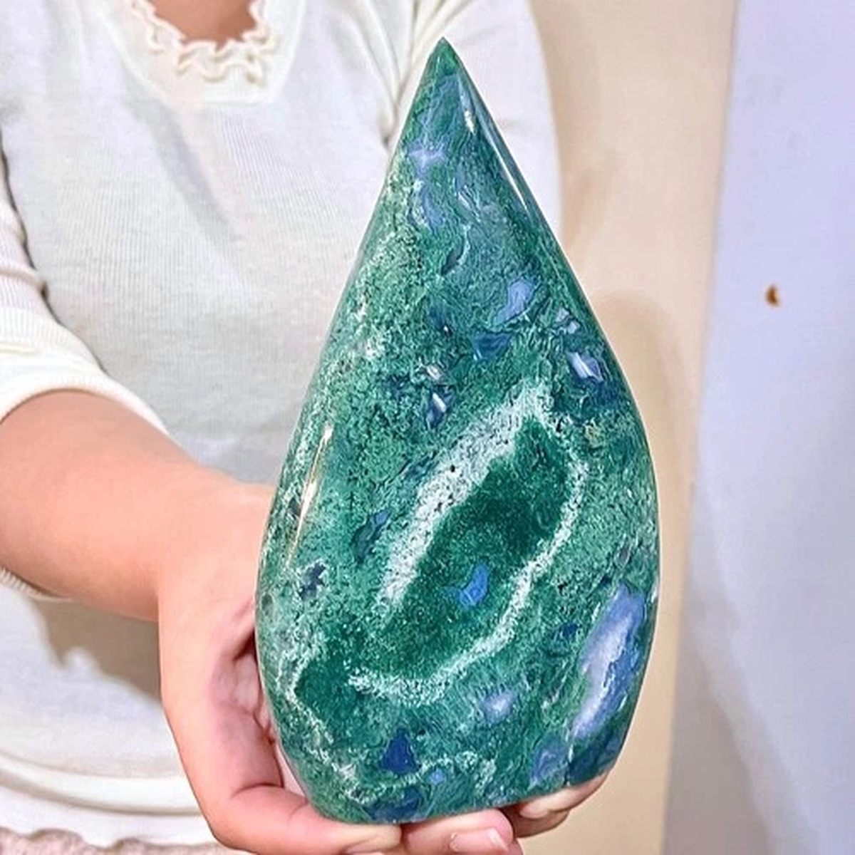 1.86LB Water droplet shaped specimens of green aquatic plants