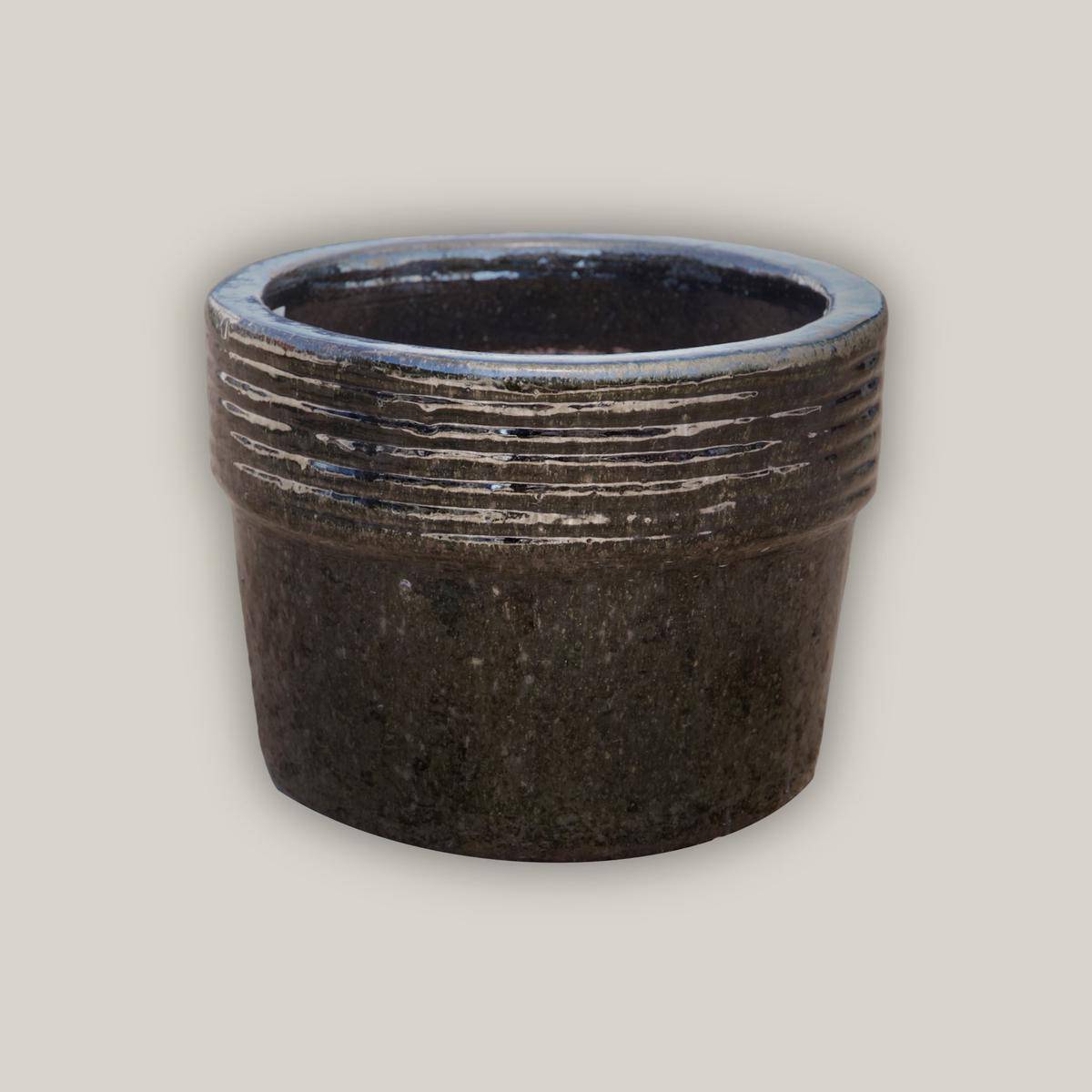 9086C13A- Mirror Black Lined Rim Round Ceramic Planter 8211 128221 x 128221 x 98221 Mirror Black