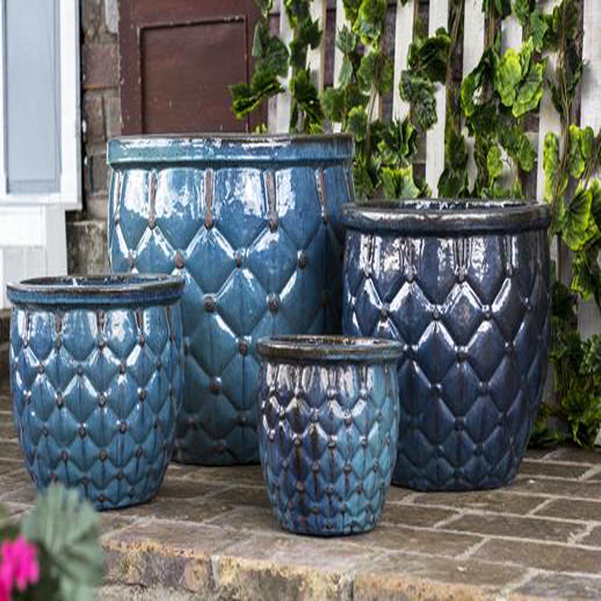 8413N8 - Blue Quilted Round Rim Bullet Planter