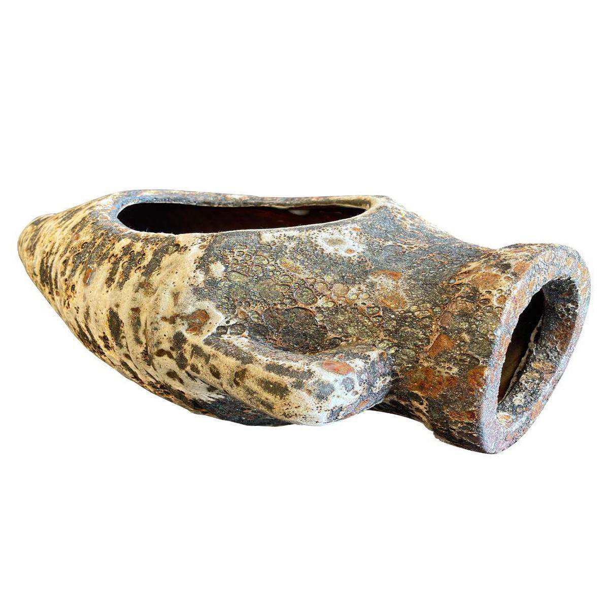 851R30 8211 Relic Rust Lying Vase Ceramic Planter 8211 108221 x 198221 x 78221 Relic Rust