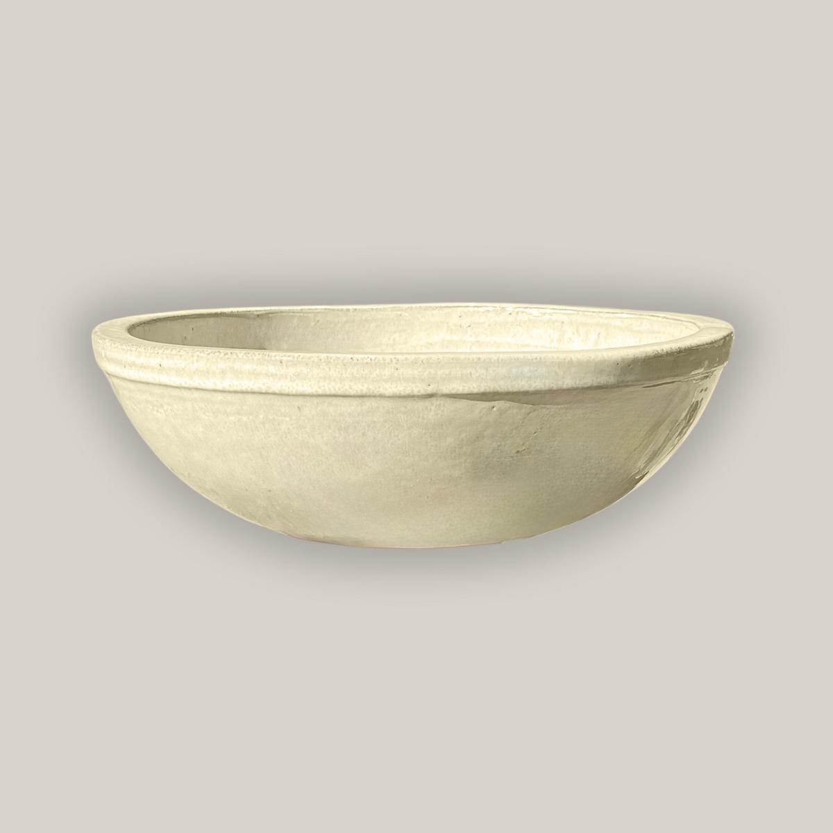 3117L2 - Vanilla Shallow Ceramic Bowl - 15" x 15" x 6"