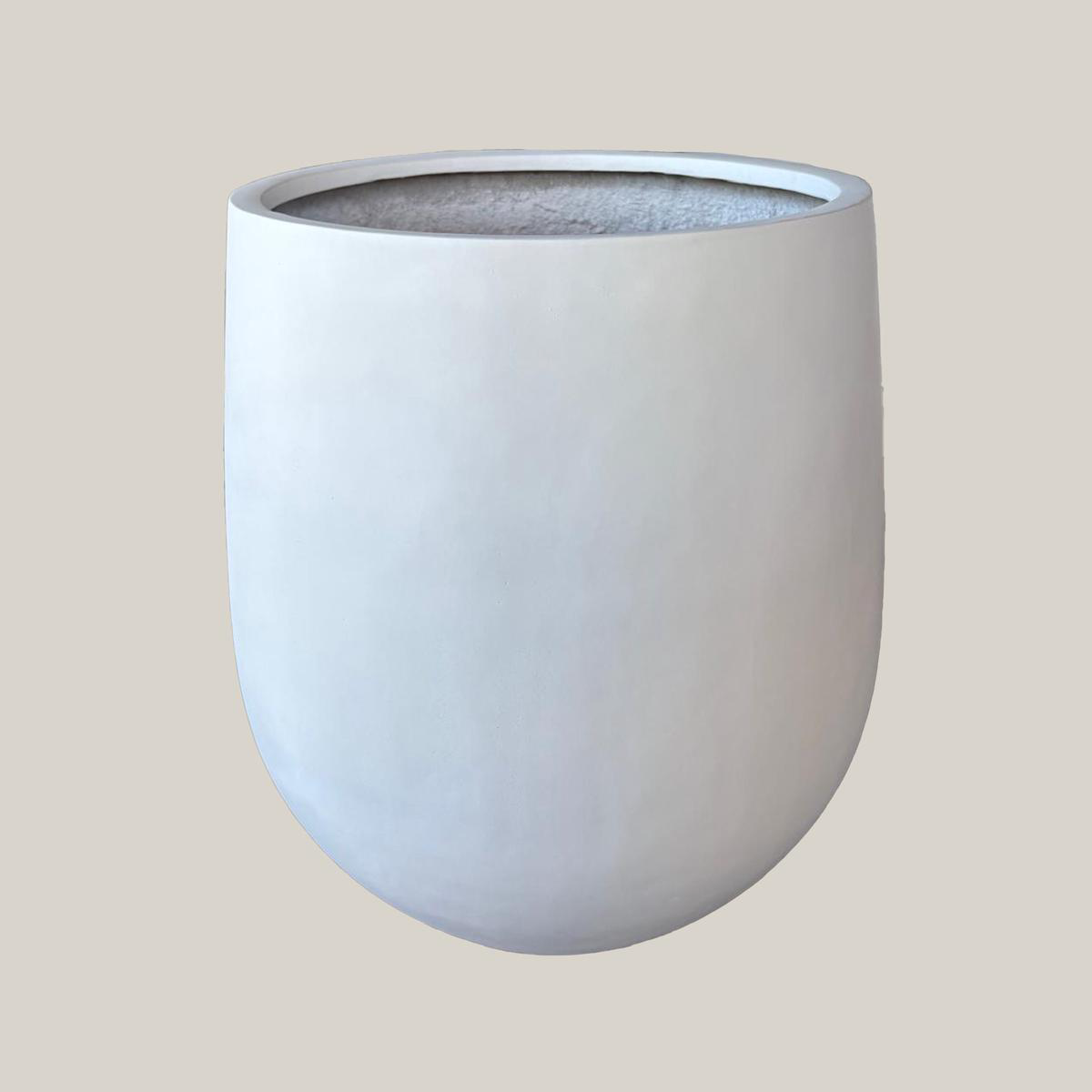 6P02T01 8211 White Rounded Fiberglass Planter 8211 168221 x 168221 x 178221 White