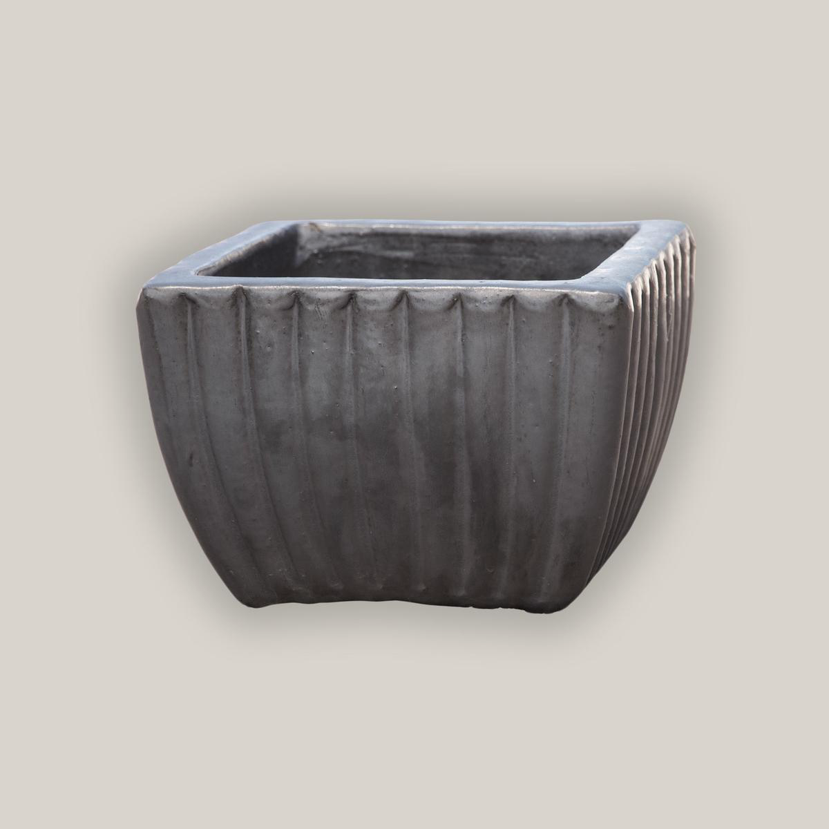 9829C8 8211 Matte Black Tapered Square Ceramic Ribbed Planter 8211 Low 8211 168221 x 168221 x 118221