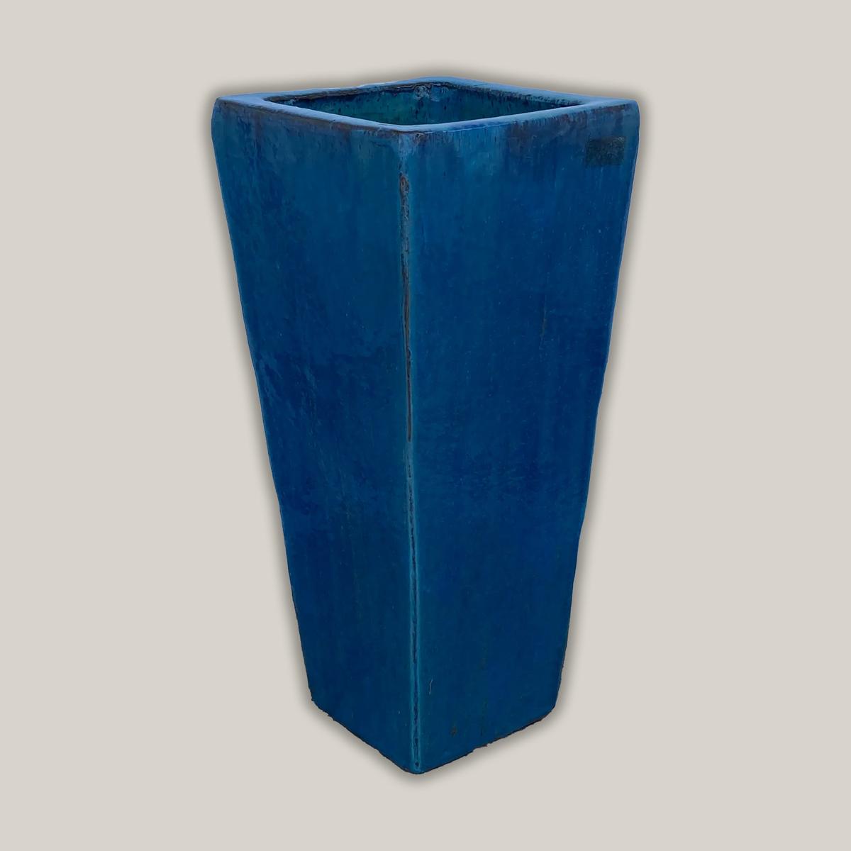 8081N19 - Marble Green Dragon Wedge Planter - 16" x 16" x 35" | Marble Green | Ceramic