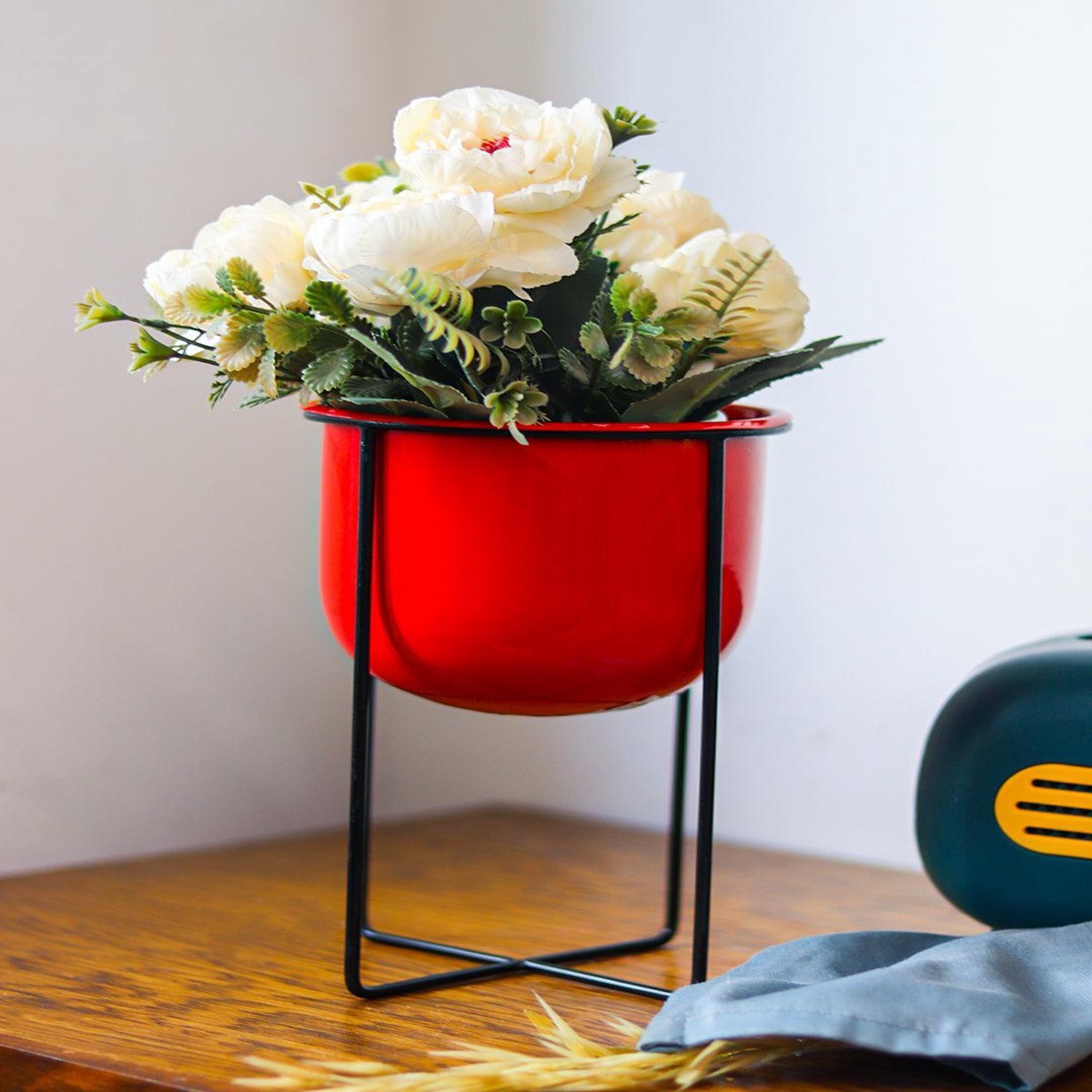 Stylish Red Plant Pot With Stand