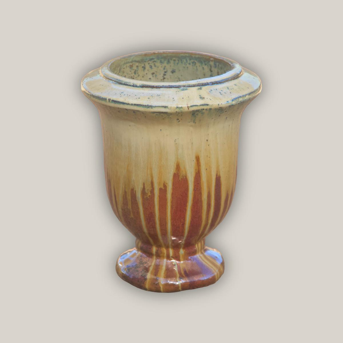 8825N44 8211 Cream Copper Elegant Ceramic Urn Planter 8211 98221 x 98221 x 118221 Cream Copper