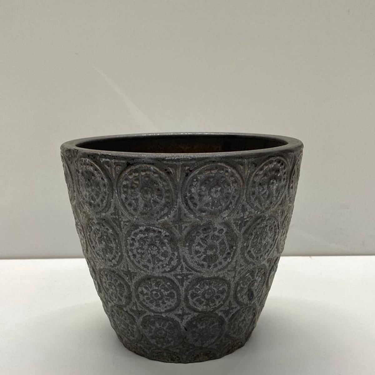 628243 Tapered Pot with Medallion Copper